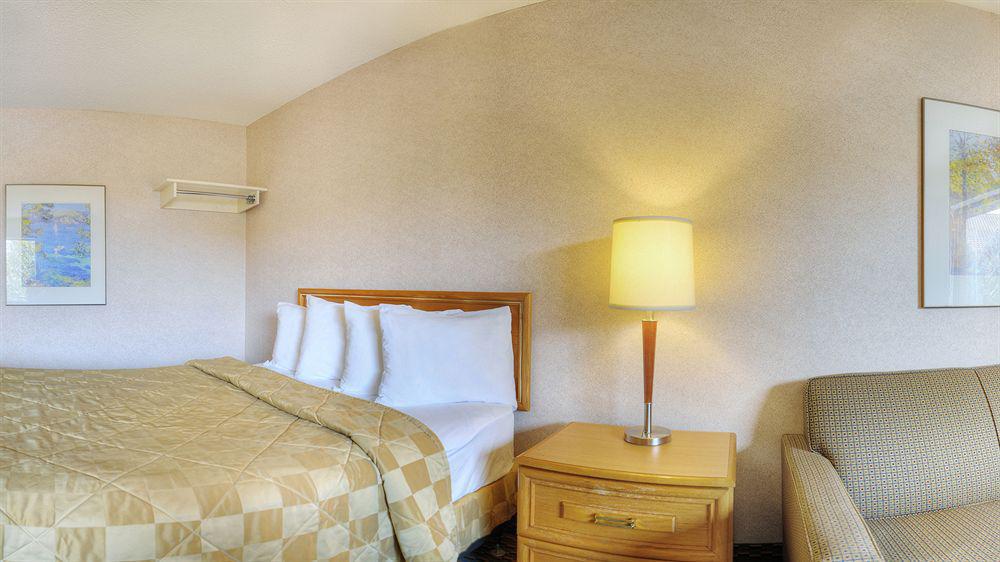 Quality Inn Leamington Eksteriør billede